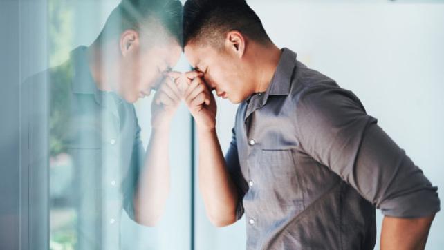 果然，有钱人的生活只专注搞钱！号称香港“优衣库”的股权争夺战