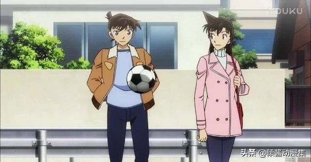 名侦探柯南变小的只有柯南吗,名侦探柯南新兰变小日常小说