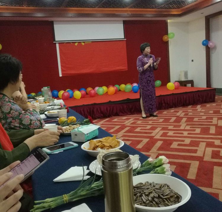 岁月不老我们不散全文,岁月不老我们不散什么意思