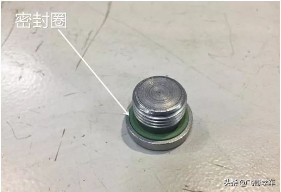 宝马f18保养完抖动,宝马f18十四万公里要换什么