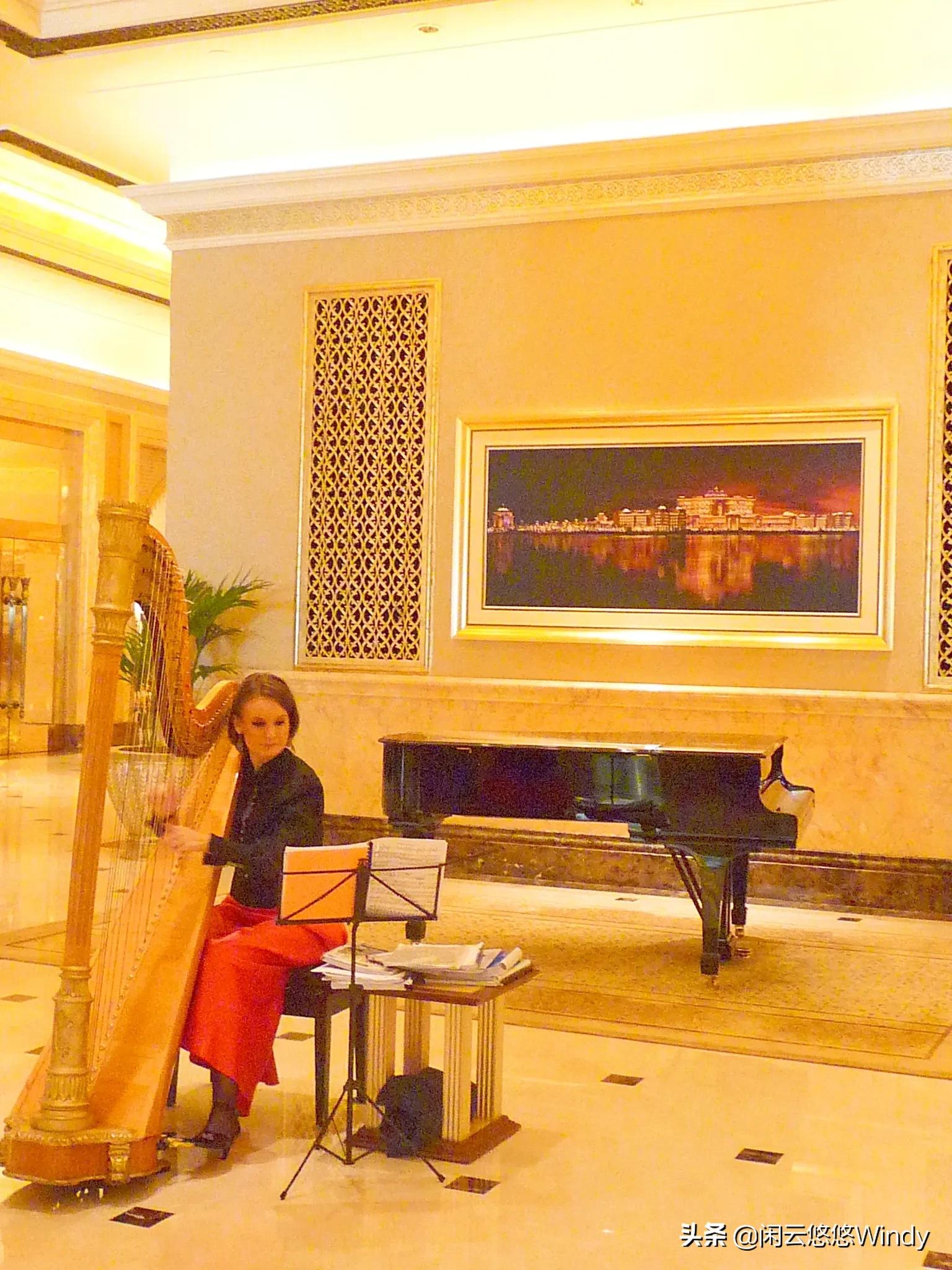 世界最豪华皇家酒店迪拜,八星级酋长皇宫酒店下午茶