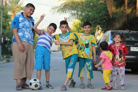 家里两孩子总是争吵打架怎么办,两个孩子经常吵架家长怎么解决