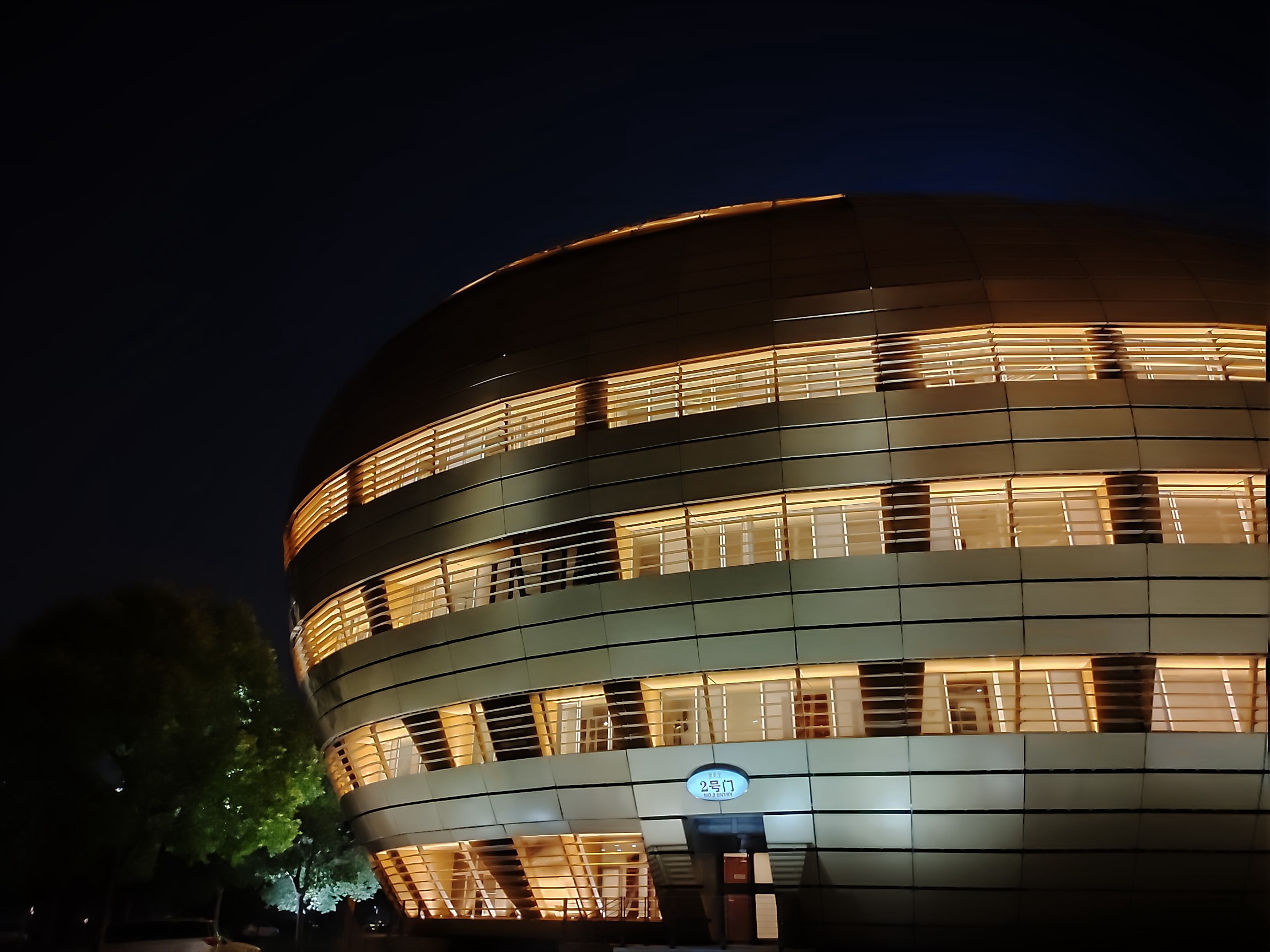 oppok5玩新版和平精英评测视频,oppok5测评拍照