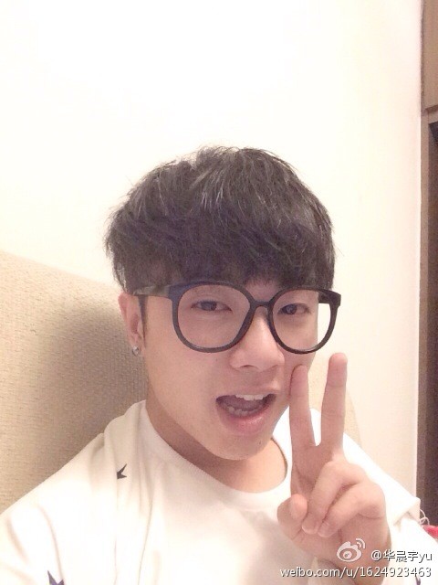 为什么华晨宇植发效果好,华晨宇植发图片是真的吗