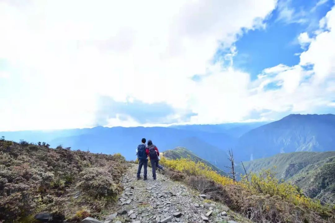 最喜欢的冲锋衣,我最爱的红色冲锋衣