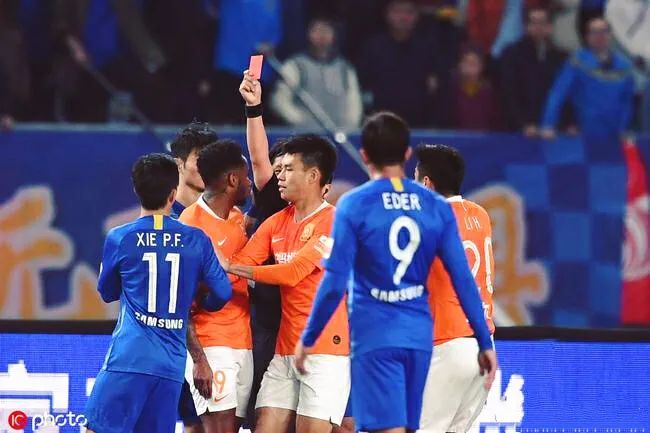 何塞换下卡里索,后防精彩防守