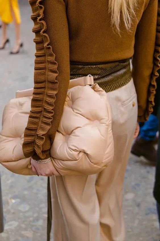 今年最流行的时尚大包 (现在流行小包还是大包好看)