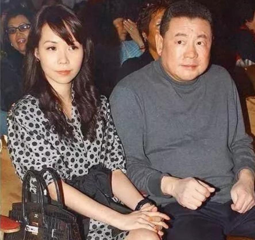 郑秀文和钟楚红同框合影,郑秀文钟楚红为啥成闺蜜