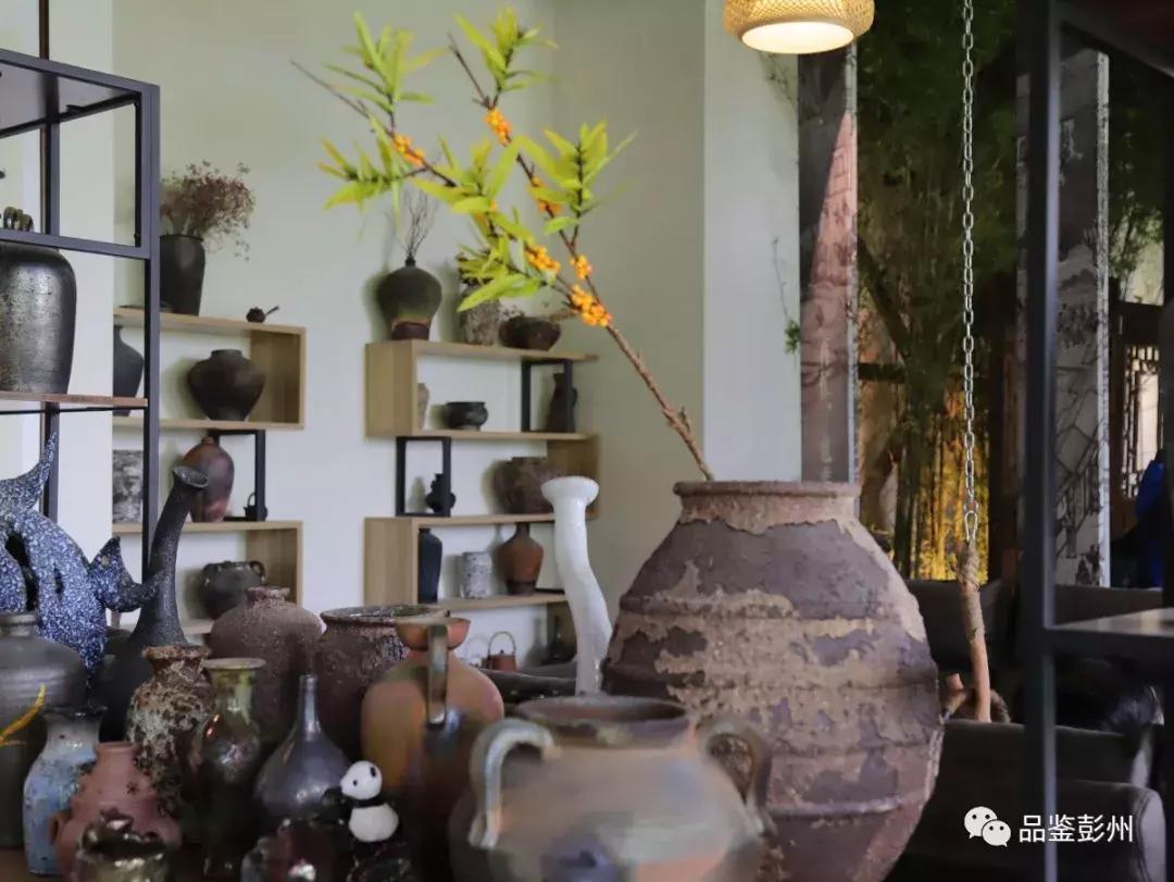 走遍中国的“寻鞋哥”来了！这回居然换上“军乐造”