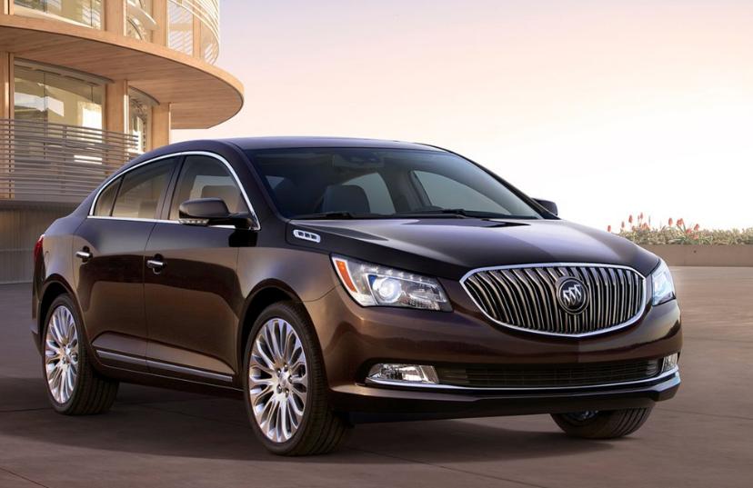 男子喜提新车报废,男子喜提新车开回店退车