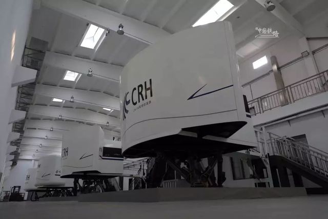 没有车厢也能跑,没有司机的高铁你敢乘坐吗