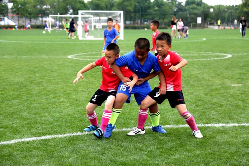 十六区青少年足球培训,平桥区青少年足球训练