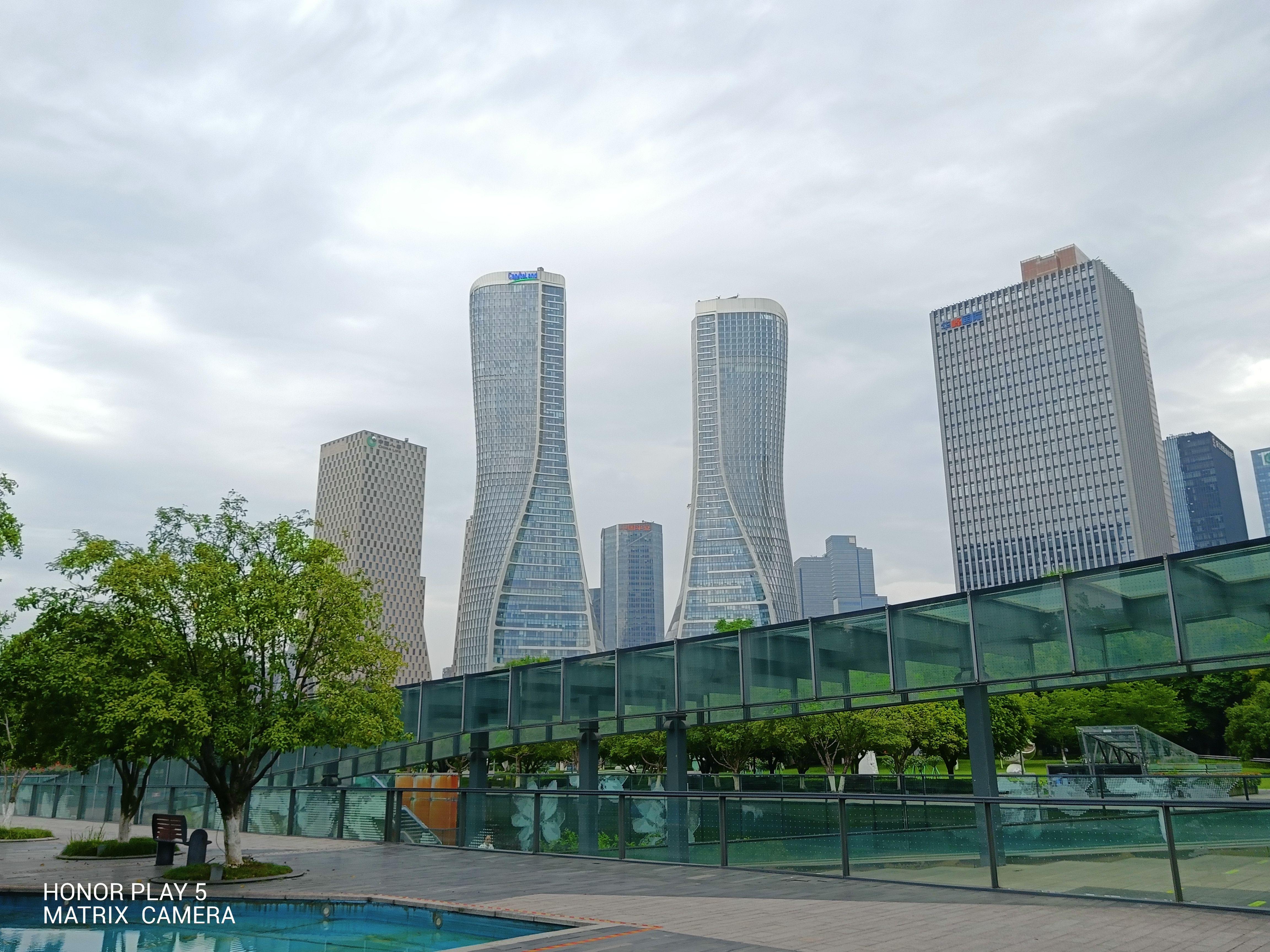 荣耀play5系列值得入手吗,荣耀play5活力版和荣耀x30i哪个好