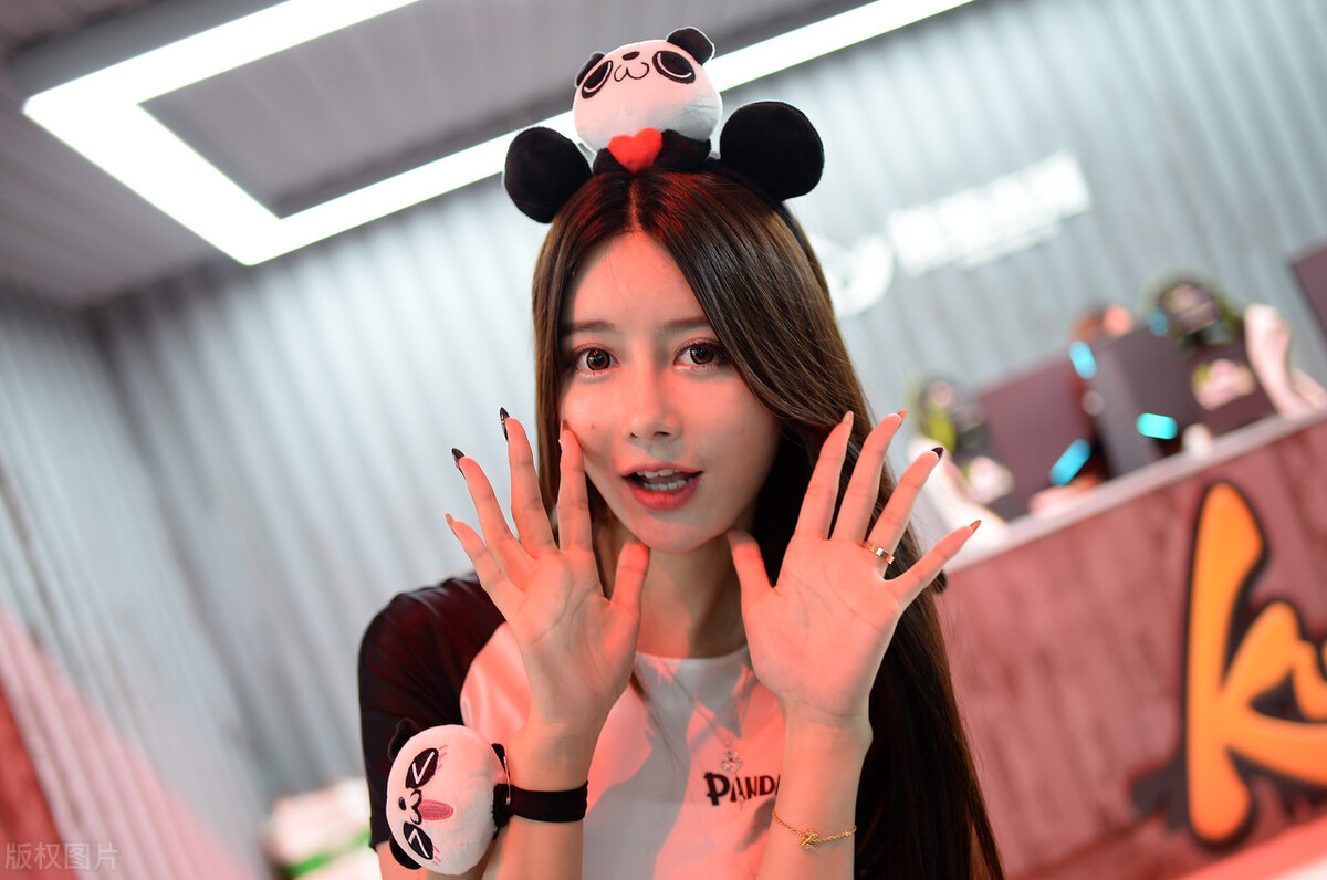 美瞳怎么戴新手一次成功,隐形眼镜怎么戴