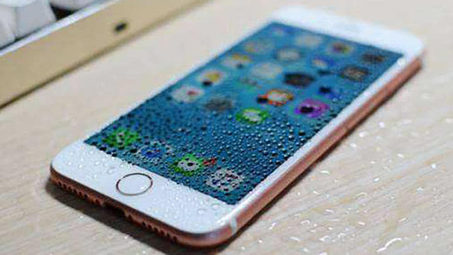 如果手机一不小心掉水里怎么办,小妙招手机掉水里了正确处理方法