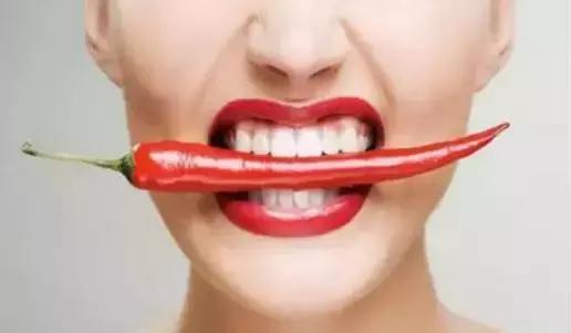 青春期如何把牙变白,青春期怎么让五官变好