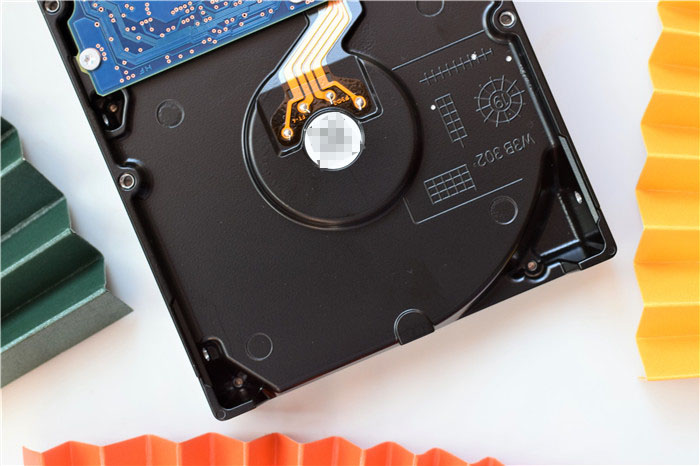 东芝机械硬盘p300和acs200,东芝p300机械硬盘1t是几个磁头