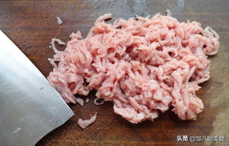 为什么炒的肉丝有腥味,掌握一种方法让肉丝滑嫩不腥不柴