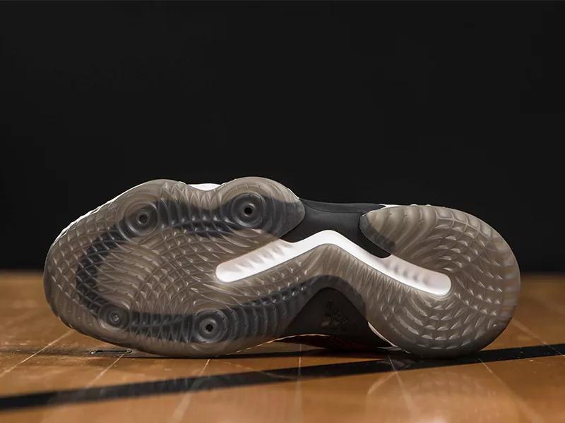 篮球初学者怎么选球鞋,篮球初学入门球鞋