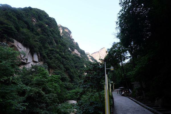 西岳华山五峰风景,华山一日游西安出发路线推荐