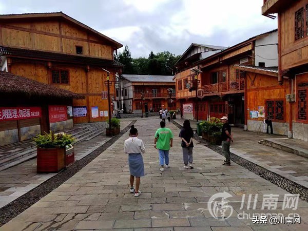 桐梓马鬃红苗风情旅游景区图片,桐梓红庙景区有什么好玩的