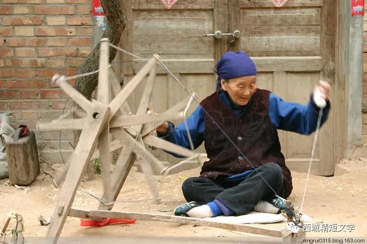 母亲的纺车视频,母亲故事内容