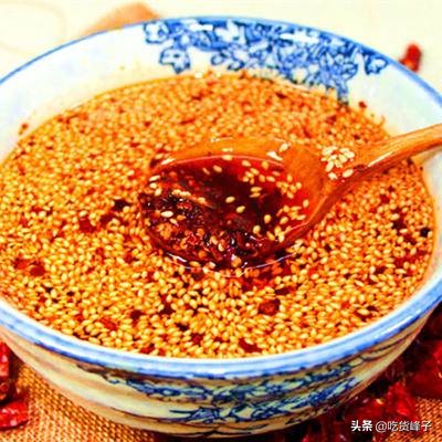 家用辣椒油怎么做好吃又香又辣,辣椒油怎么做才又香又辣又红亮