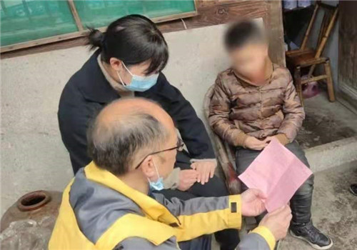 天台平桥镇辉龙大酒店,情系困难员工爱心捐助暖人心