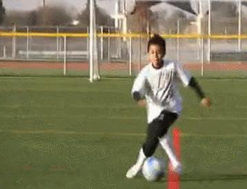 足球最重要的是技术还是意识,足球脚下技术训练