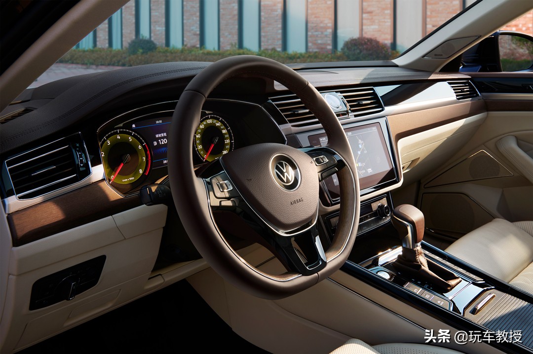 大众辉昂低调豪车,19款辉昂改装21款发光logo