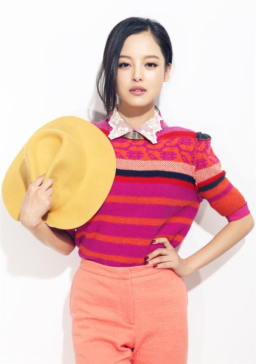 辛芷蕾香水文案大翻车,发文道歉复习语文,其实还得学学品牌文案