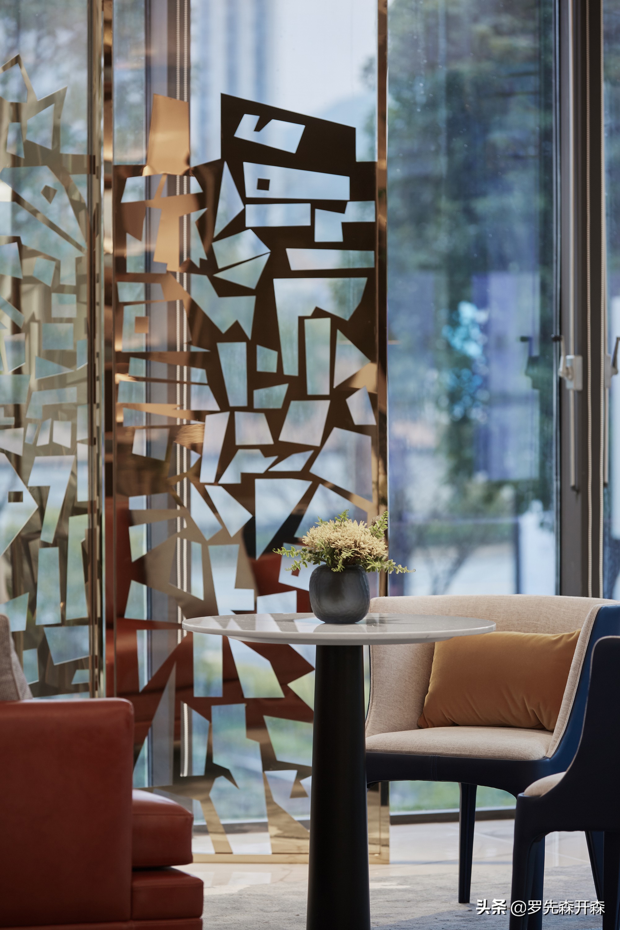 一座城市的封面,引领一种都会生活