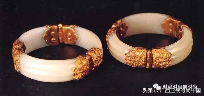 手镯是用石头搞出来的吗,手镯创造灵感
