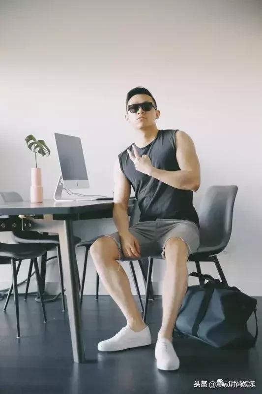 现在的男士衣服多少钱,男人穿多少钱的衣服