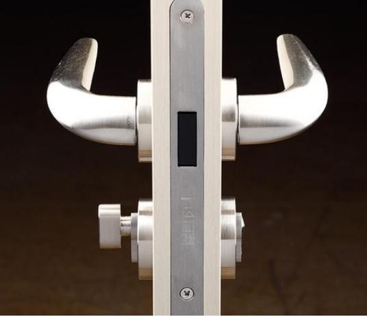 如何挑选实木复合门好坏视频,实木复合门应该怎么选