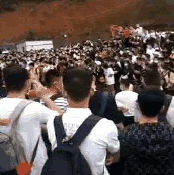 反诈民警老陈为什么被网暴,反诈警官老陈为啥被网暴