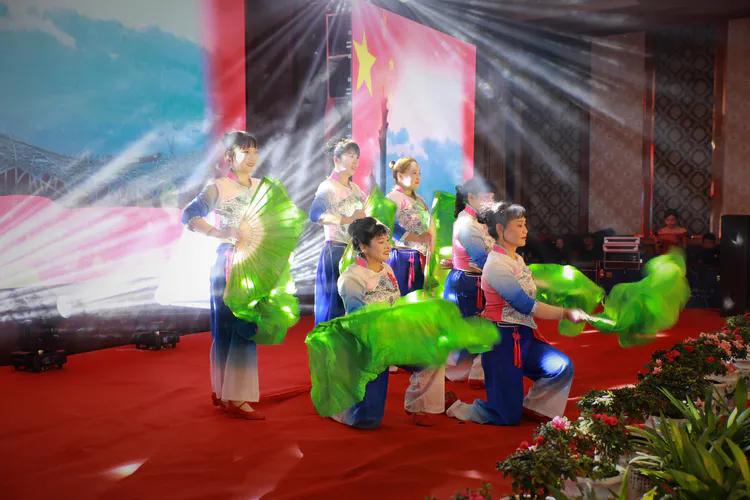 仁爱以柔克刚,仁爱传递