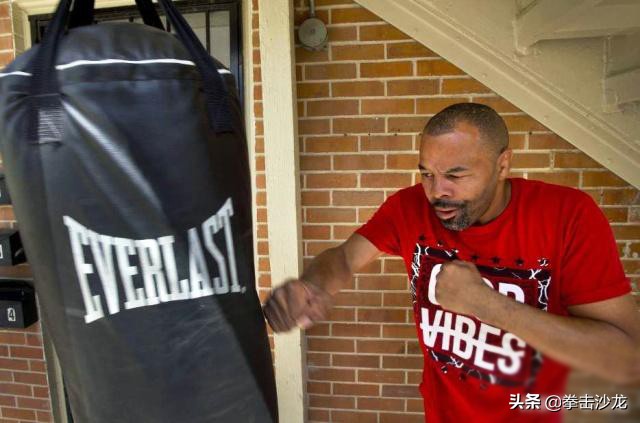 拳击躲闪反击集锦梅威瑟,拳王梅威瑟躲闪完美的一场比赛