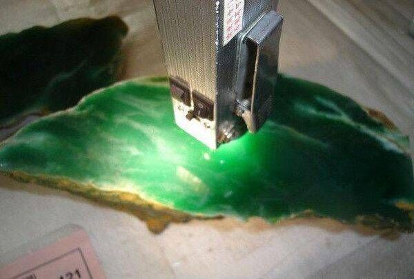 疯狂的赌石图片,关于赌石的电影奇幻