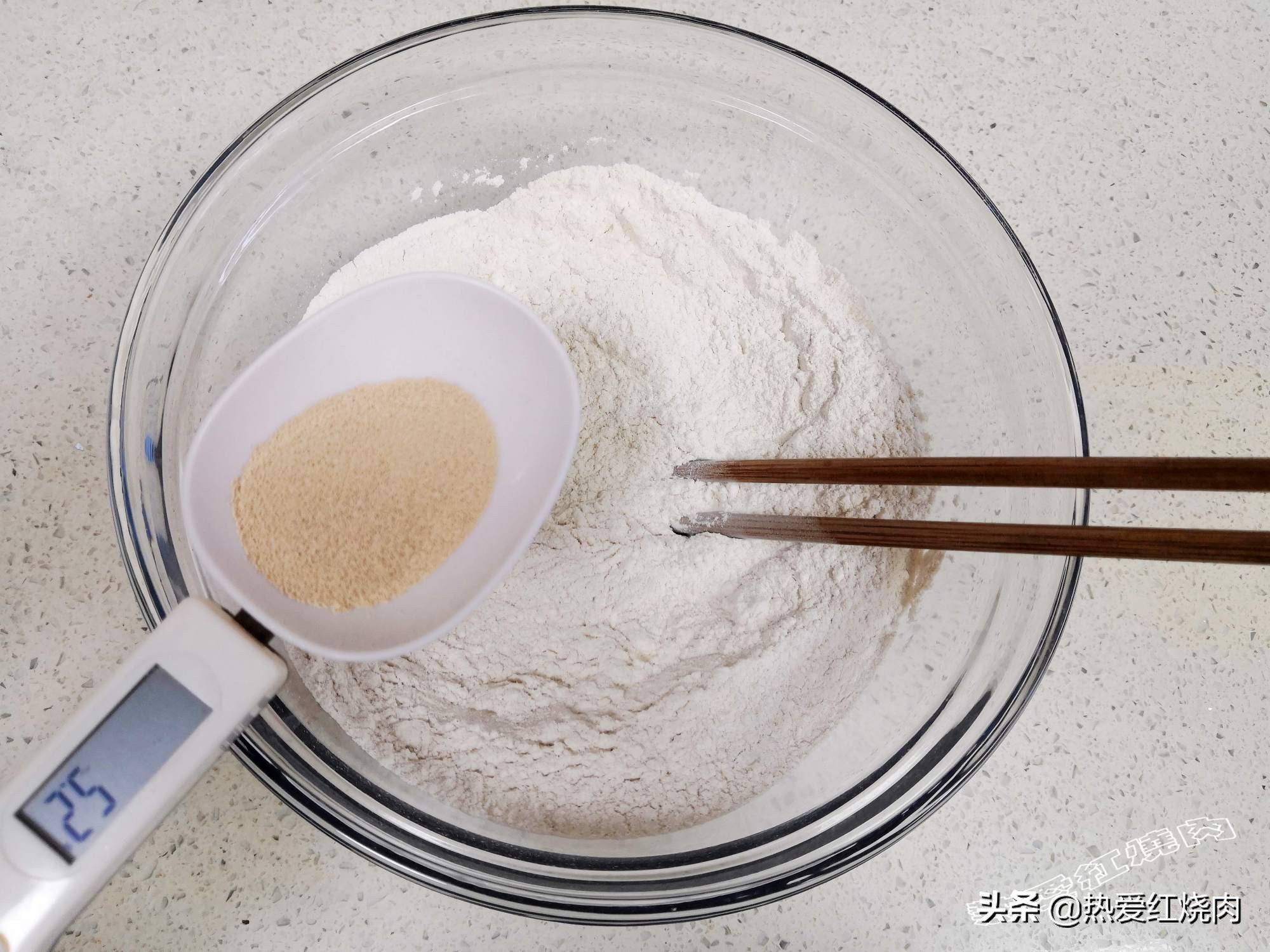 荞麦粉不能做馒头吗,荞麦粉做馒头吃起来有渣子正常吗