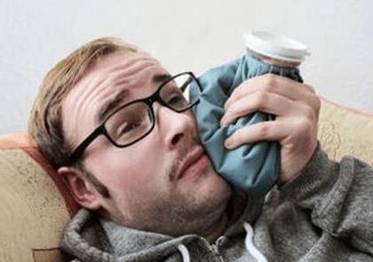 牙肿的时候吃东西疼吗,牙肿疼的睡不着觉怎么办