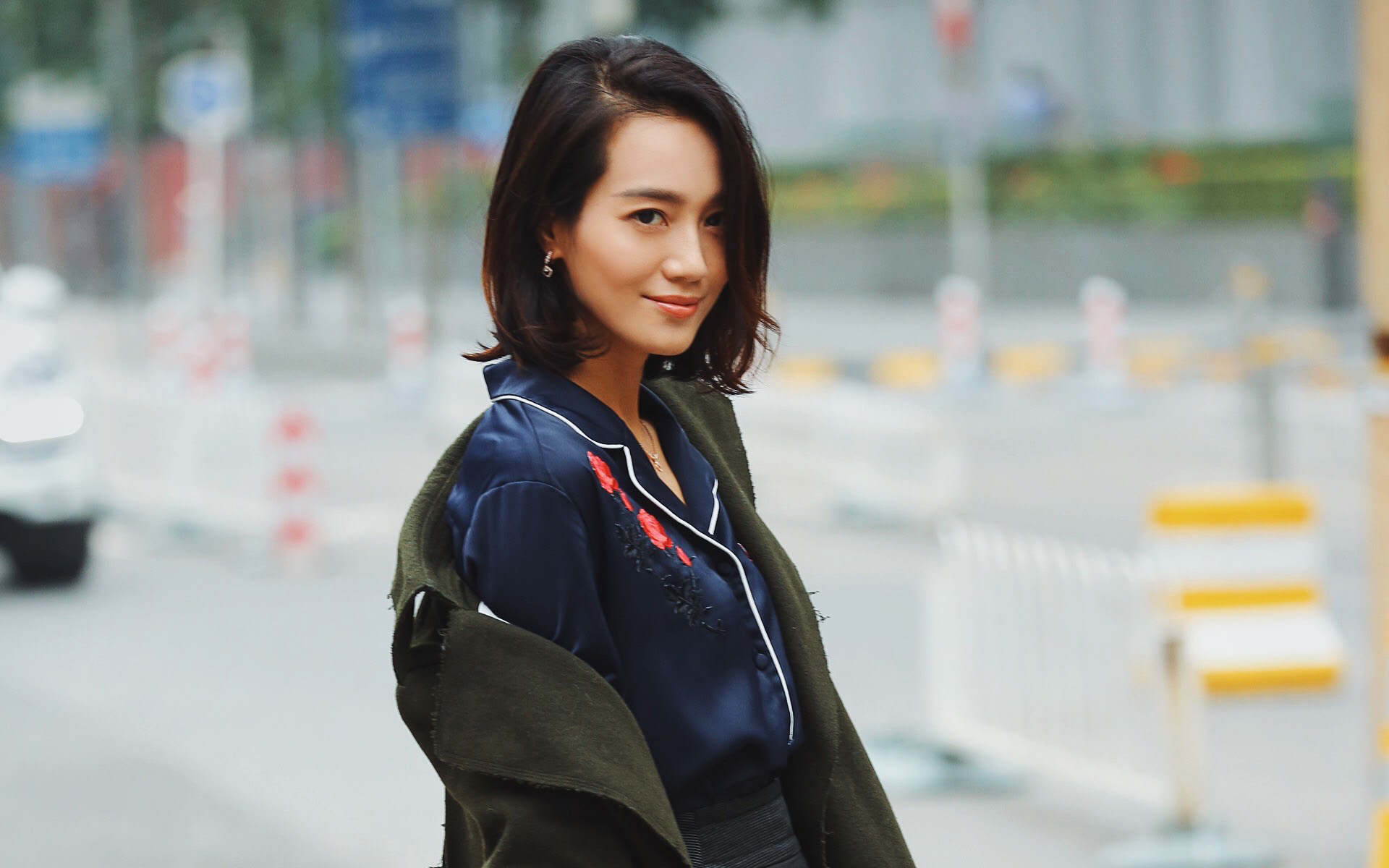 从闪婚闪离到卑微付出，曾经的“浙江一姐”朱丹，都经历了什么？