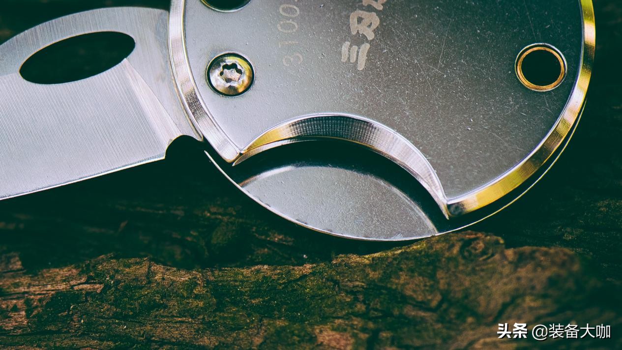 武装到牙齿的防弹套装,武装到牙齿的装备