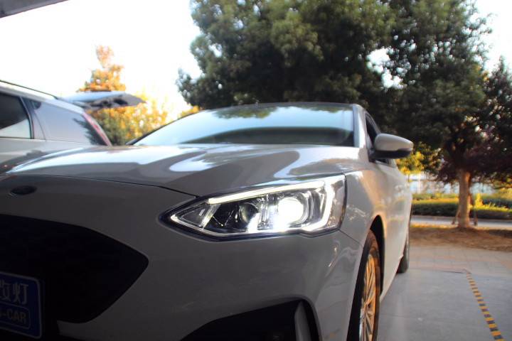 新款福克斯大灯熏黑,新款福克斯大灯