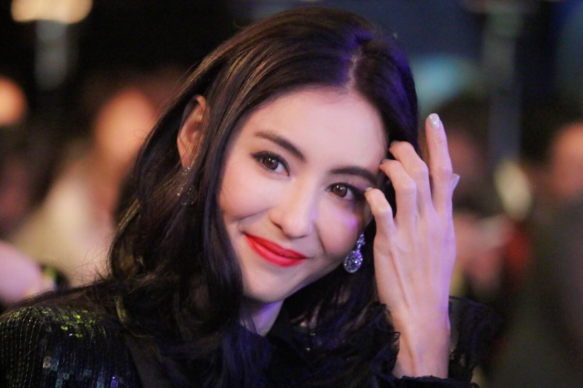 如何护肤让皮肤不再黑黄,女人皮肤好的秘诀就是少护肤