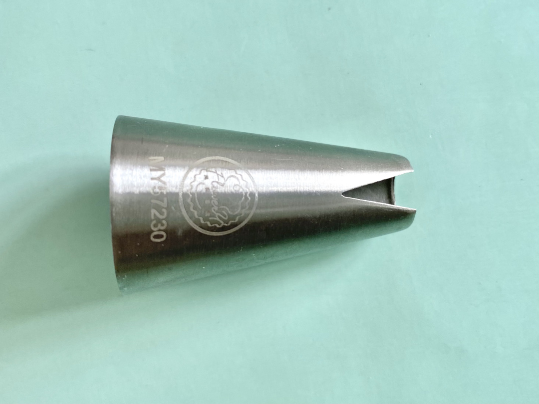 动物奶油裱花基础知识和手法,巧克力蛋糕裱花基础手法