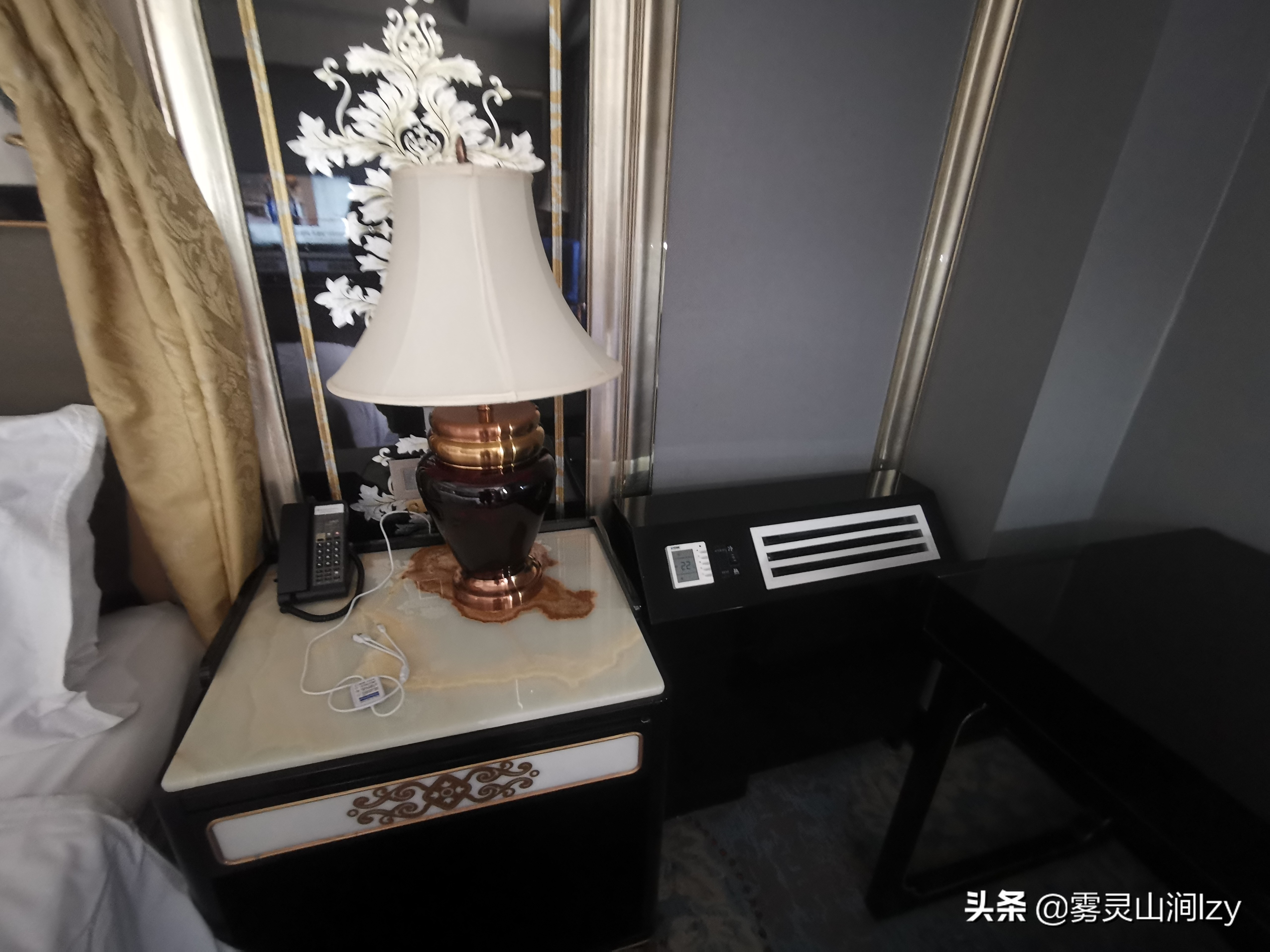 蓝天白云下的雪域高原布达拉宫,蓝天之下日光之城简介