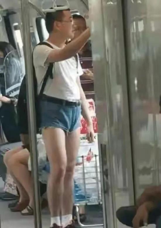 每日一笑农民干农活,每日一笑抓老鼠