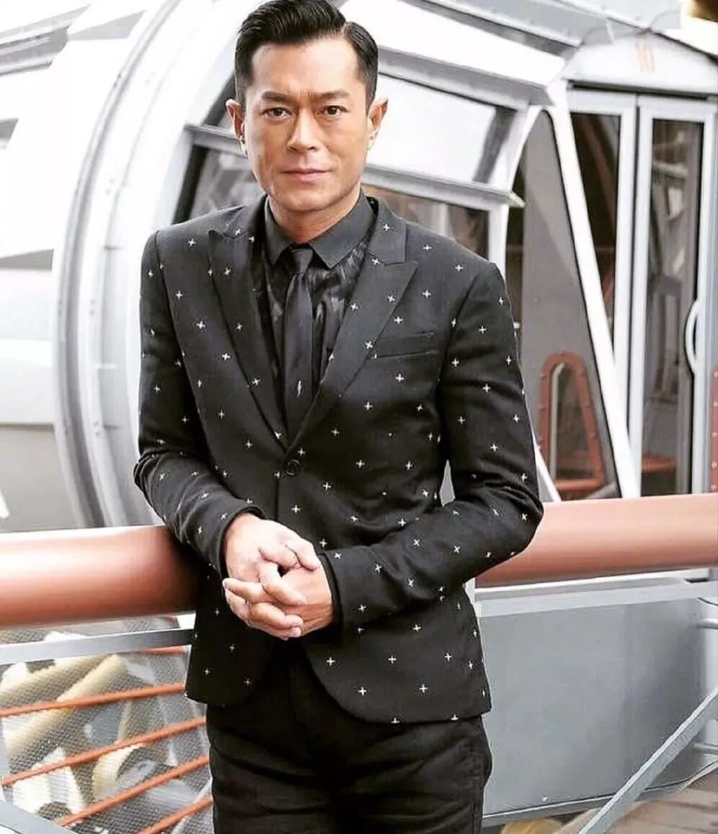 男神年轻时有多帅气古天乐,古天乐年轻时候颜值帅得一塌糊涂