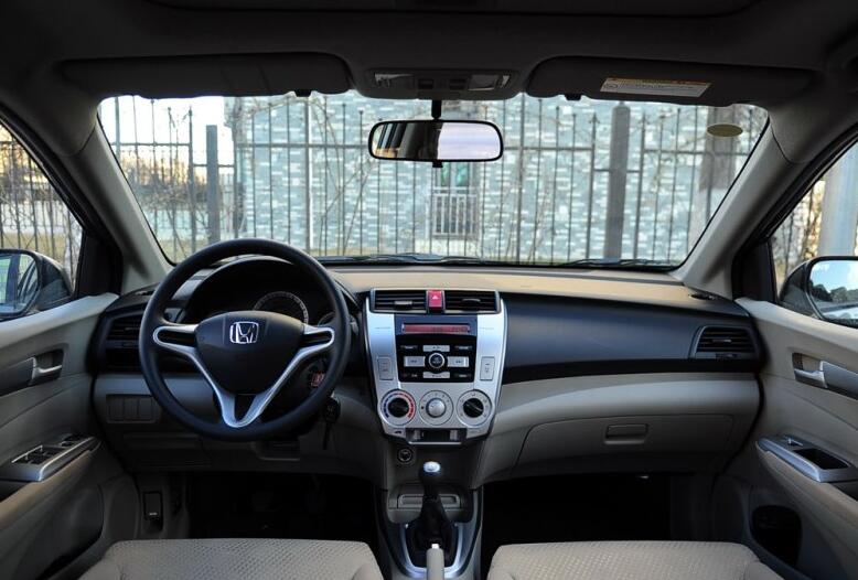 福建锋范一万多二手车,山东一万多的本田锋范